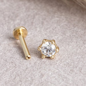 14K Solid Gold Solitaire Piercing, Solitaire Stud Earring, Solitaire Tragus Piercing, Minimalist Tragus Piercing