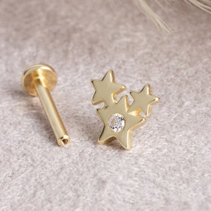 Piercing de três estrelas, piercing de ouro maciço 14K, brinco de rosca, piercing de estrela dourada, piercing de hélice, presente para ela, presente para amigo