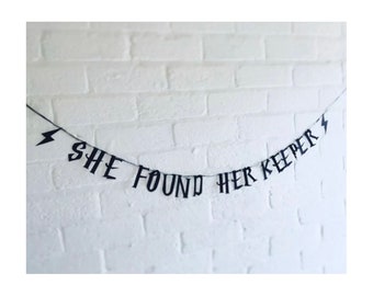 She Found Her Keeper Wizard Witches Muggle Glitter Banner Sign Party Decorations Comedy Wedding Engagement Hen Party Bridal Shower