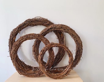 Grapevine Wreath Multiple Sizes, 20cm, 25cm, 30cm and 35cm, Christmas DIY Tool