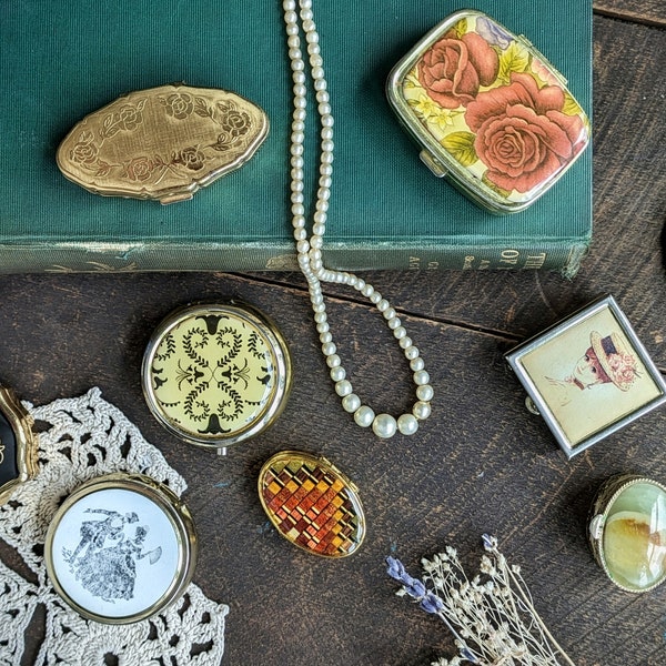 Vintage Pill Box / Snuff Box. Brass, Silver, Enamel & Onyx Pill Boxes. Floral, Ornate Antique Pill Box. Round, Square and Oval Needle Boxes.