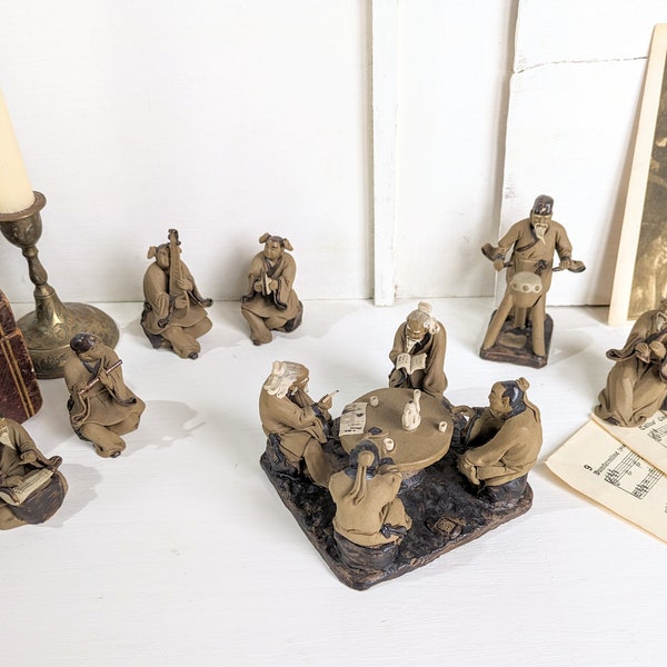 Chinesische Schlammmänner. Antike handgemachte Miniature Clay Schlamm-Mann für Bonsai und Suiseki Display. Figurine mit Instrument/Musiker/Künstler.
