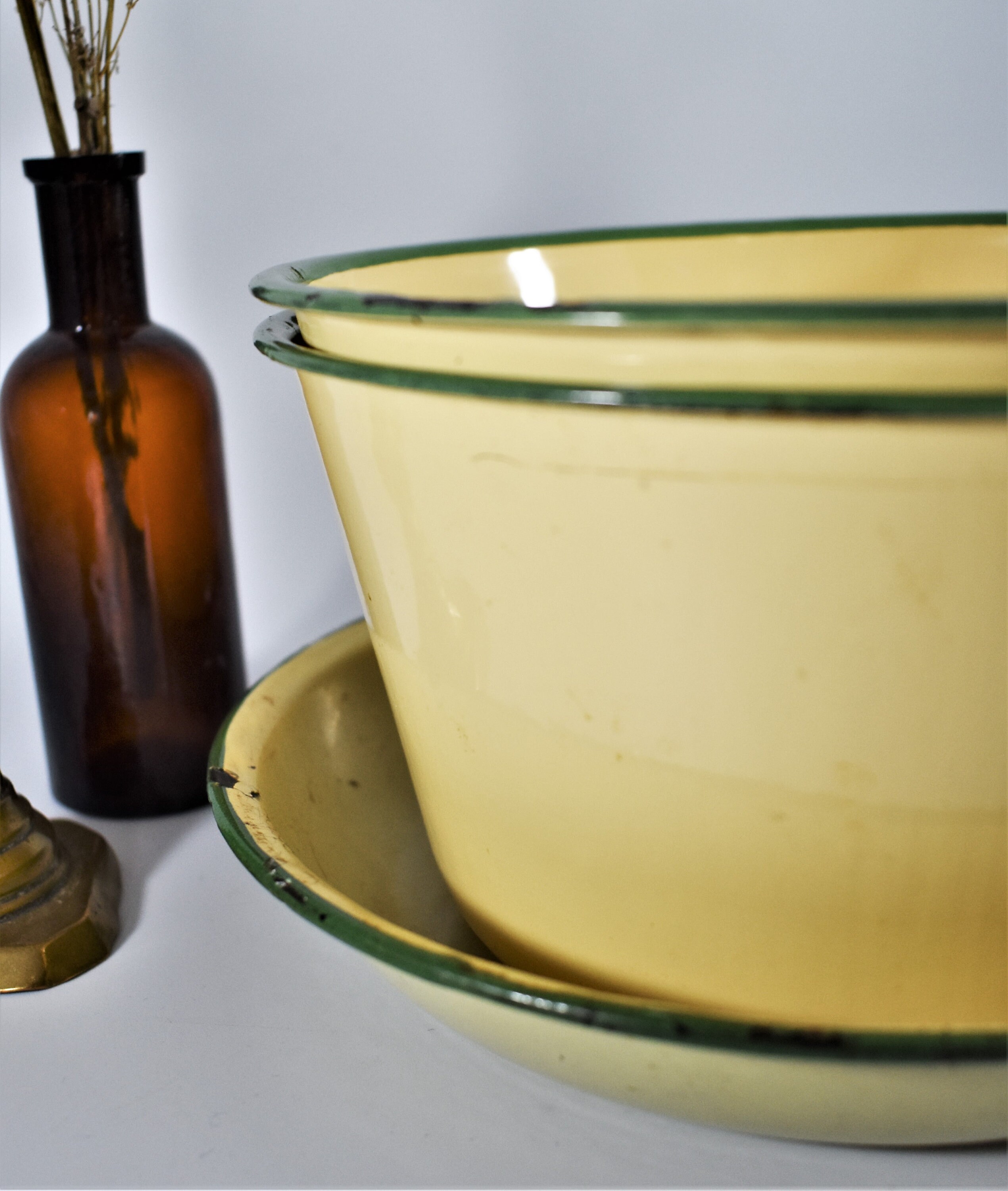 Green and Cream Vintage Enamel Bowls. Retro Round Enamel Etsy