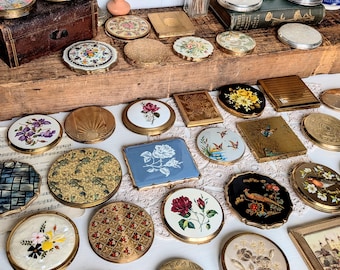 Vintage Compact Mirror/ Powder Compacts. Ornate brass, gold, floral. Mid century Stratton.