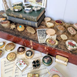 Antique pill box - Etsy 日本