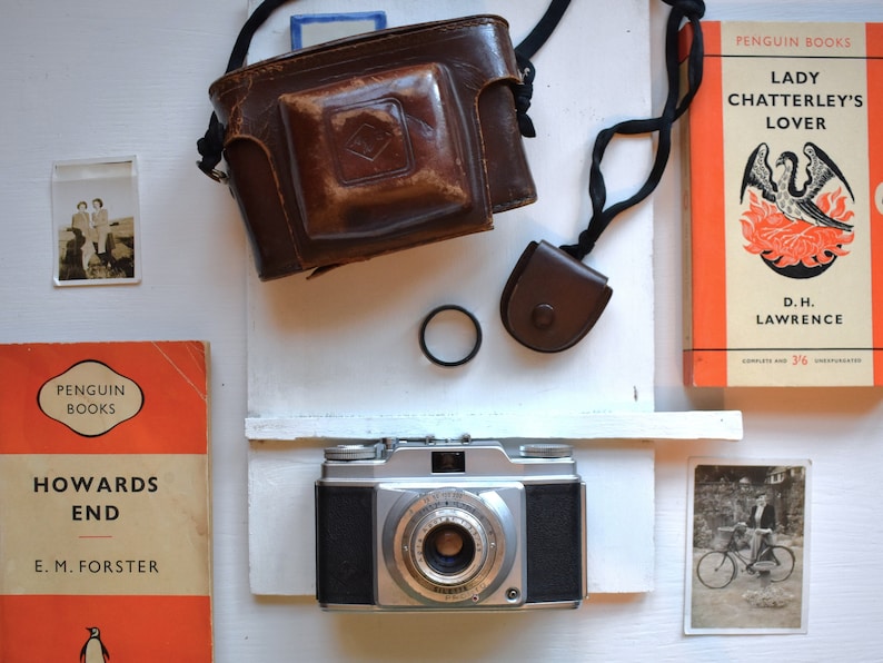 Vintage Camera. 1920s-1960s Retro Cameras & Cases. Box Cameras. Art Deco / MC Agfa, Halina, Cosina, Ensign, Dacora, Purma Photography Gift. 5. Agfa Silette+case