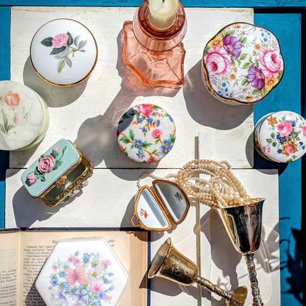 Vintage Trinket Boxes. Antique Ceramic, Alabaster, Brass Boxes. Small Ornate Mid Century Display Ring Box/Dish in White, Floral, Pink, Gold.