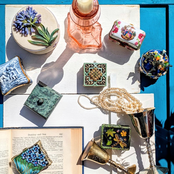 Vintage Trinket Boxes. Ceramic/Metal Small Ornate Mid Century Jewellery Box. Ring Box in Blue, Green, White, Purple. Dressing table box.