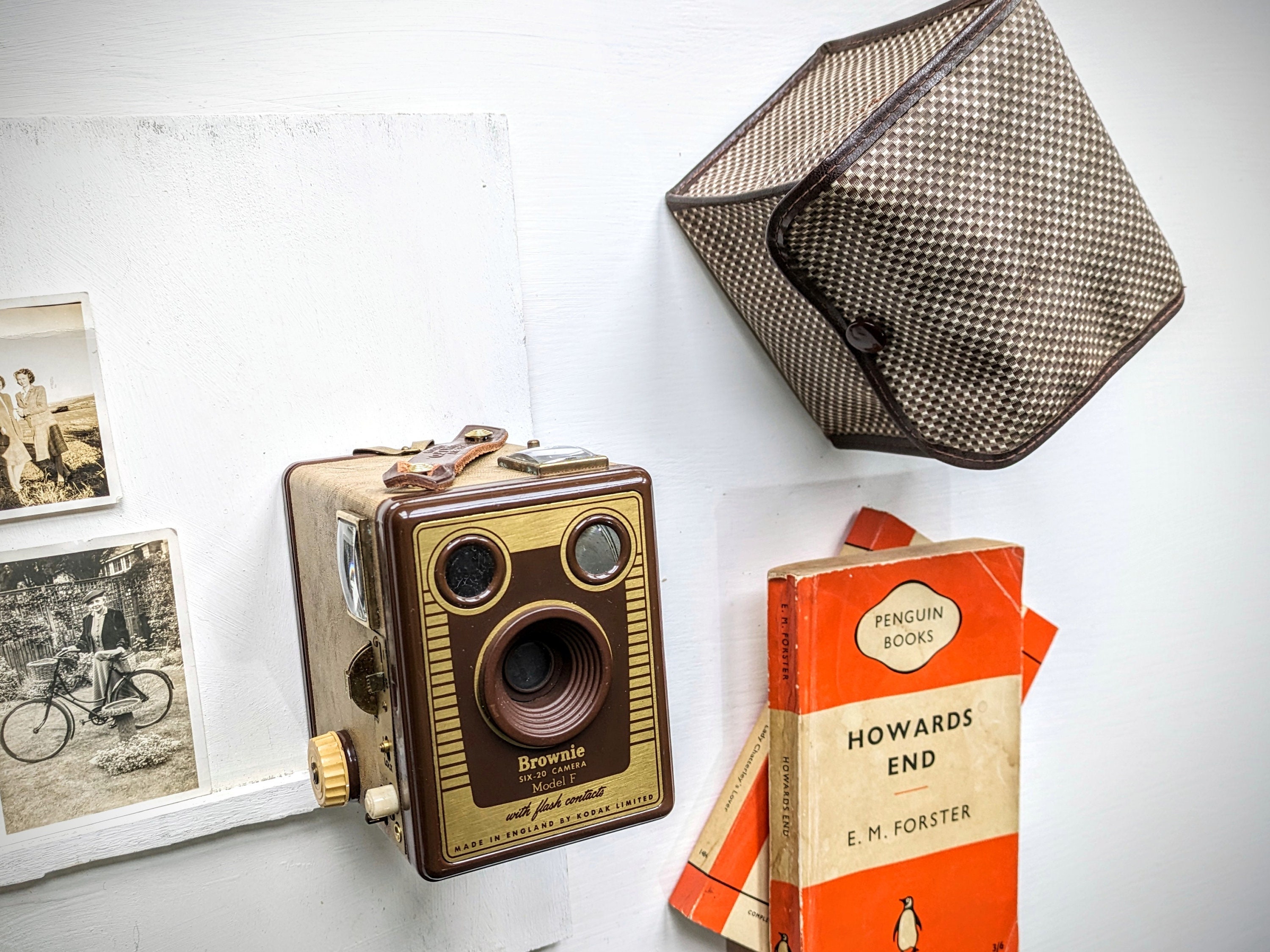 Vintage Kodak Camera: Brownie, Hawkeye, Model F, Flash III