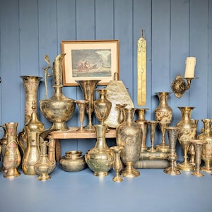 Jarrón vintage de latón: decoración de Oriente Medio, jarrón de flores secas. Opciones grabadas y pintadas.