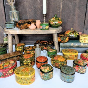 Vintage Trinket Boxes. Antique Handmade Lacquered Papier Mache Box. Mid Century Painted Ring/Dressing Table Box. Red/Gold/Green/Black/Yellow