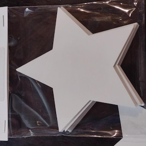 Étoile - Papier cartonné découpé - 32 pièces par paquet