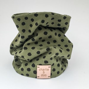 Khaki green snood for dogs. Organic jersey fabric. Reversible