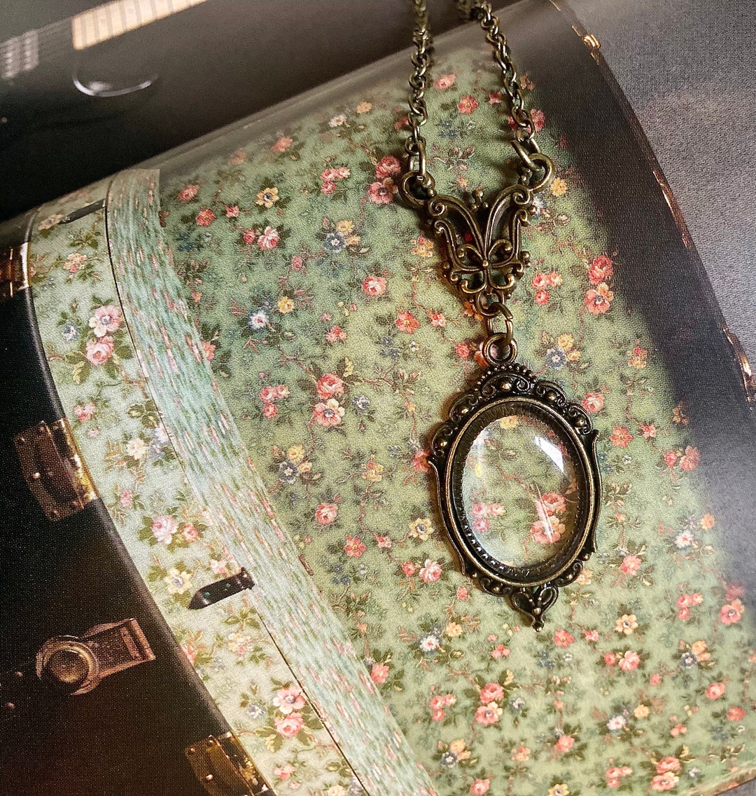Alice Wonderland Looking Glass Magnifying Ornate Frame Necklace Dark ...