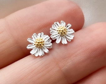 Silver Daisy Flower Studs | Small Silver Stud Earrings | Dainty Earrings | Minimalist Earrings | Girlfriend Gift | Sterling Silver Jewellery