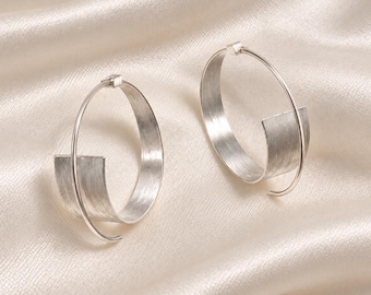 925 Silver Hoop Earrings, 30mm Silver Hoops, Textured Silver Earrings, Minimalist Hoop Earrings, Everyday Jewellery, Gift for Her