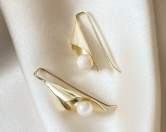 14k Gold Pearl Dangle Earrings , 925 Sterling Silver Earrings , Pearl Earrings , Brushed Gold Earrings, Gold Drop Earrings Flower Earrings