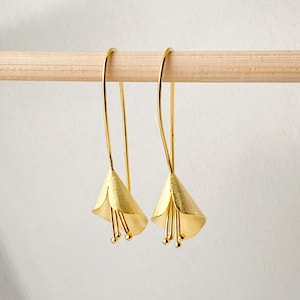 14k Gold Earrings , Gold Dangle Earrings , Gold Flower Earrings , Brushed Gold Earrings Gold Jewellery, Gifts For Her , Minimalist Earrings