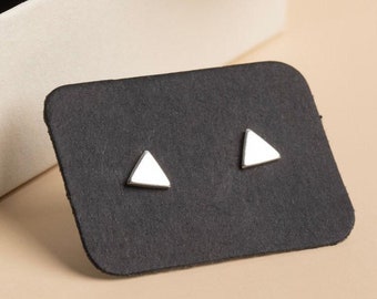 Orecchini a bottone triangolare / Piccoli orecchini a bottone in argento / Orecchini delicati / Orecchini minimalisti / Regalo per la fidanzata / Gioielli in argento