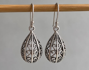 Silver Filigree Earrings, Silver Teardrop Earrings, Vintage Dangle Earrings, Ornate Silver Drop Earrings, Boho Statement Jewellery