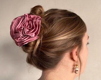 Pink Satin Flower Hair Claw Clip | Floral Claw Clip Aesthetic | Romantic Hair Accessory | Bridal Hair Clip | Coquette Hair Claw