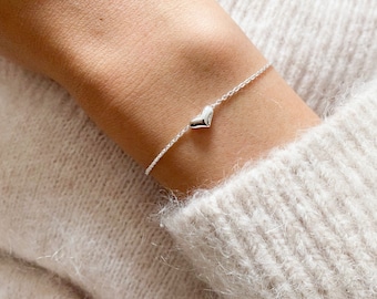 Tiny Silver Heart Bracelet , Sterling Silver Heart Bracelet , Dainty Heart Bracelet , Small Heart , Silver Heart, Minimalist Bracelet 925