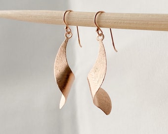Rose Gold Earrings , Rose Gold Dangle Earrings , Rose Gold Flower Earrings , Rose Gold Jewellery, Gifts For Her , Minimalist Earrings