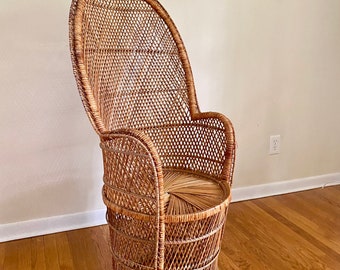 Vintage Peacock Fan Back Rattan Wicker Chair, Boho  Cottage Rattan Tropical 1970s boho chair