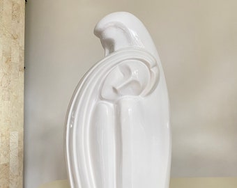 Vintage Royal Haeger Couple Statue, Vintage Haeger Lovers Embrace Statue, 6051 Sculpture in Glossy White