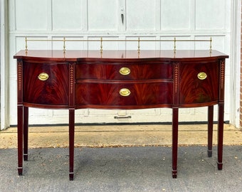 Vintage American Federal Style Mahogany Credenza Sideboard Server by Thomasville