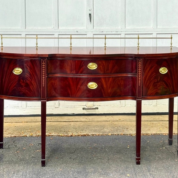 Vintage American Federal Style Mahogany Credenza Sideboard Server by Thomasville