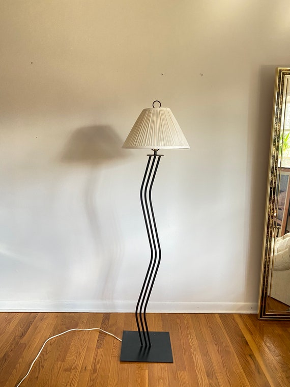 Postmodern Memphis Style Lamp With Wavy Squiggle Base Vintage New Zealand Postmodern Memphis Style Lamp With Wavy, Vintage Style Wood Floor Lamp