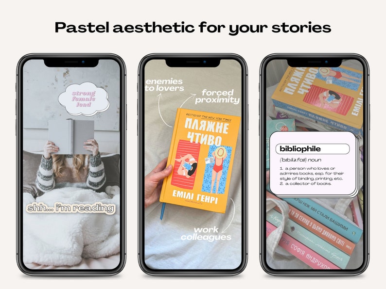 Puede incluir: Tres pantallas de tel&eacute;fono con fondos pastel y superposiciones de texto. La primera pantalla muestra a una persona leyendo un libro con el texto "strong female lead" y "shh... i'm reading". La segunda pantalla muestra un libro con el t&iacute;tulo "ПЛЯЖНЕ ЧТИВО" y el texto "enemies to lovers" y "forced proximity". La tercera pantalla muestra una pila de libros con el texto "bibliophile" y la definici&oacute;n de la palabra.
