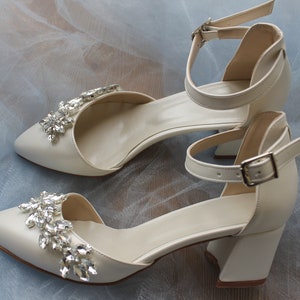 Stone Embellished , Bride Shoe , Bridal Shoe , Low Heel , Block Heel , Ivory , White