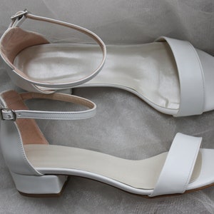 Ankle Strap , bride shoe , wedding shoe , Block Heel , Wedding Shoe For Bride , Bridal Shoe , White , Ivory , low heel