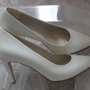 Stiletto , Bridal Stiletto , Bridal shoe , wedding shoe , bride shoe , ivory stiletto , wedding stiletto