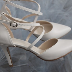 Thin Heel , Wedding Shoes , Bridal Shoes , Criss Cross shoe , Ivory bridal shoe , white bride shoe