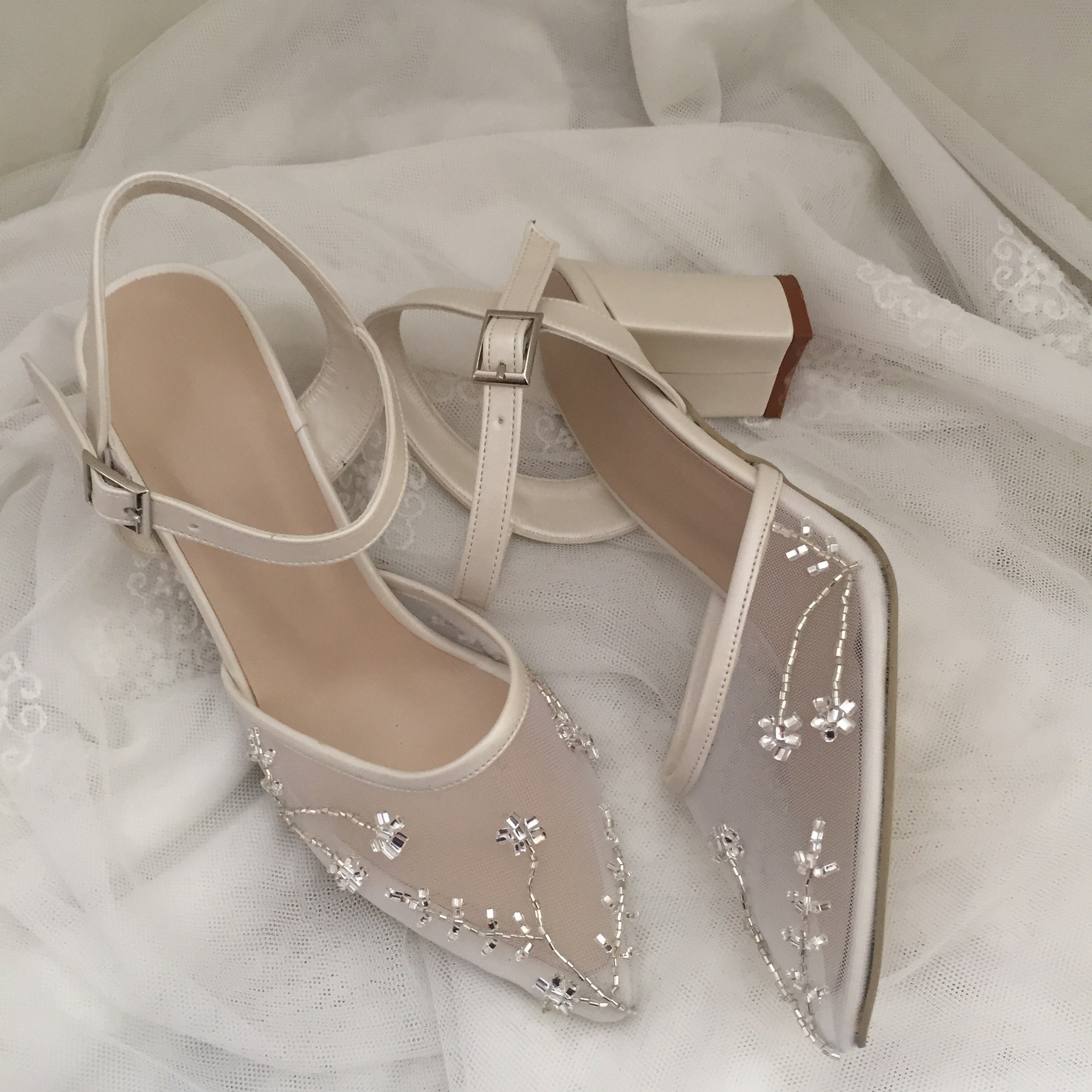 Evening Shoes with Stone Design, Wedding Shoes for Women, Light Beige Stilettos with Swarovski Stone, Stylish Stiletto Heel Bridal Shoes