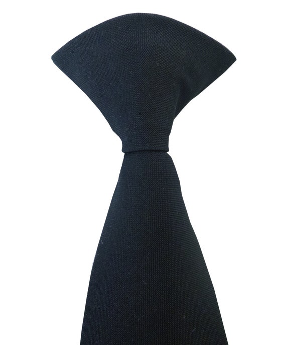 Corbata lisa negra clip