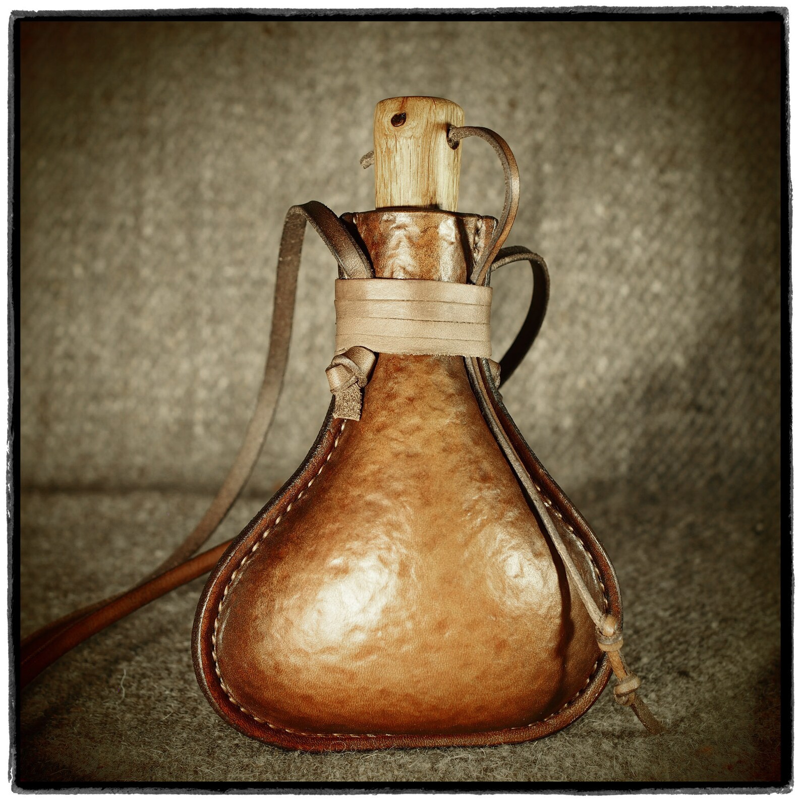 Handcrafted leather wineskin 250 ml Etsy