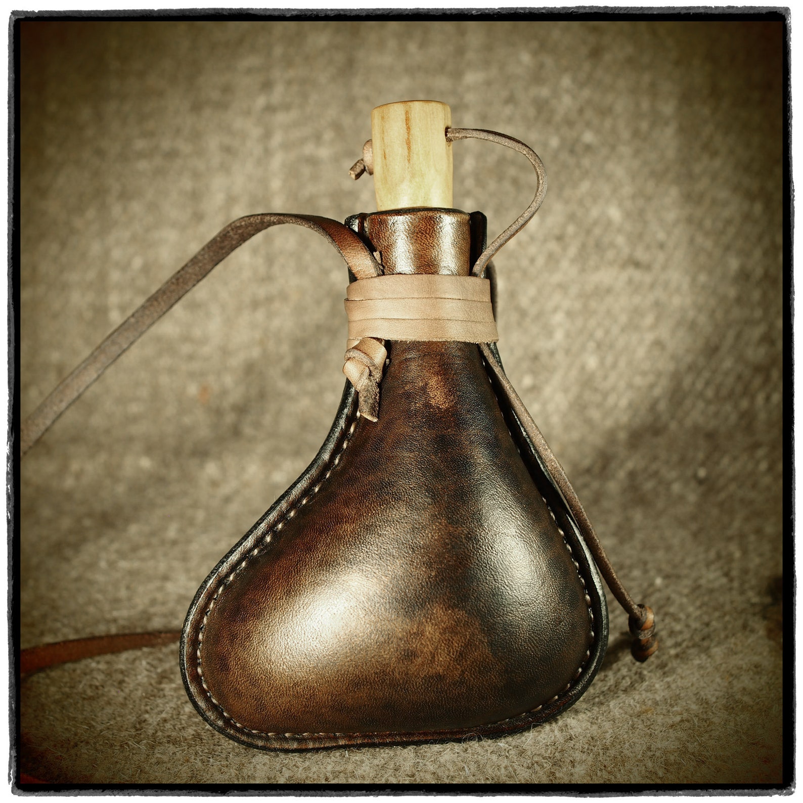 Handcrafted leather wineskin 200 ml Etsy