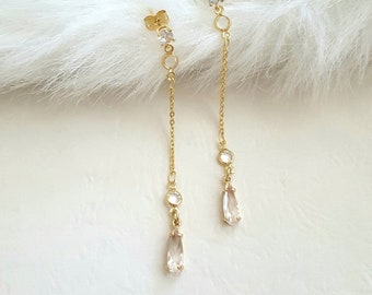 Long dangle bridal earrings. Gold crystal teardrop earrings. Drop long chain earrings. Long linear earrings. Simple wedding earrings.