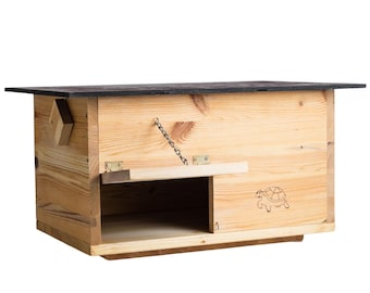 Schildkrötenhaus Lasiert (SH2) aus 20mm starken Vollholz-Wetterfest mit Boden und Tür inc. verstellbare Belüftung Schildkrötengehege