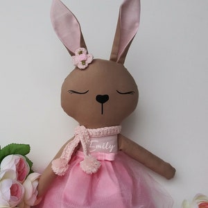 Muñeca hecha a mano de conejo, juguete de peluche, conejo de peluche, animal de peluche de conejito, muñeca de tela, conejo de tela de muñeca, muñecas de lino, juguete decorativo, regalo para bebés