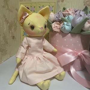 Cat doll / Kitten doll with pink scarf / Soft stuffed animal / Cloth doll kitty / Organic toy /Baby gift / Rag doll / Doll and daydreams