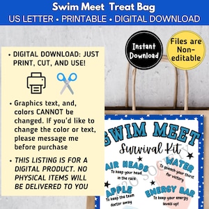 K&ouml;nnte beinhalten: Druckbarer Schwimm-Treffen-Geschenkbeutel als digitaler Download. Der Beutel hat ein blaues und wei&szlig;es Design mit Sternen und dem Text "Swim Meet Survival Kit". Der Beutel enth&auml;lt eine Liste von Artikeln f&uuml;r das Kit, wie z. B. Air Heads, Wasser, &Auml;pfel und Energieriegel.