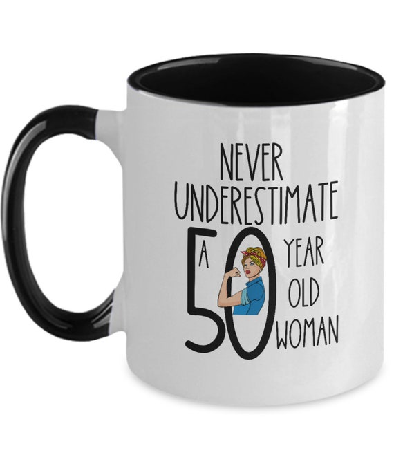 Regali per il 50 compleanno Tazza per donna di 50 anni tazza da caffè per  il regalo del 50 compleanno Non sottovalutare mai una donna di 50 anni -   Italia