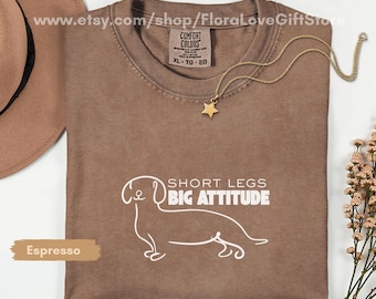 Dachshund shirt minimalist design Weiner dog  gifts T-Shirt - Fun sausage dog Lover Tee, Dog Owner Gift