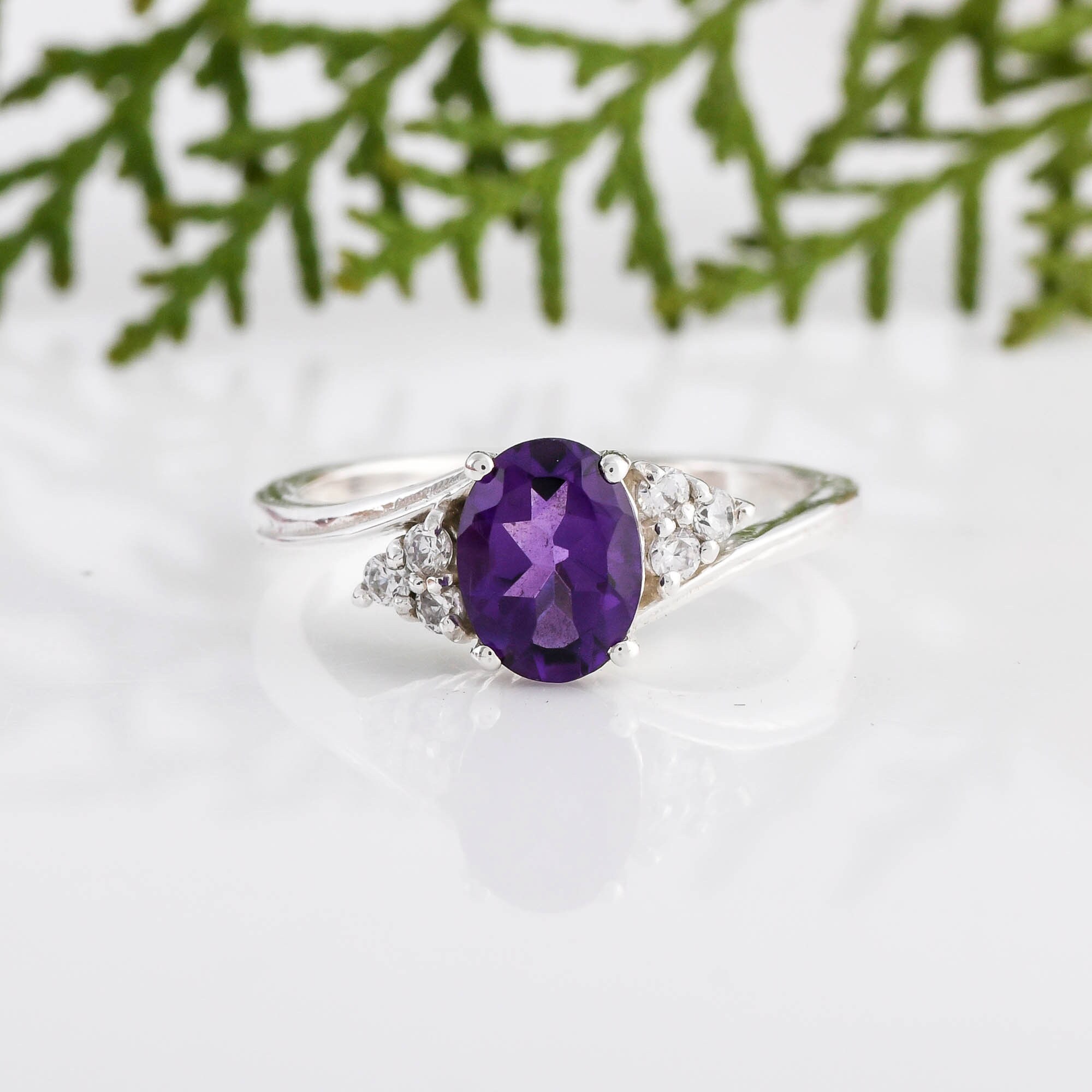 Anillo De Compromiso Para Mujer De Plata De Ley 925 Con Amatista Morada