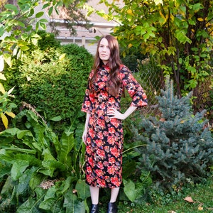 Vintage 1950's/60's Red and Black Cheongsam Dress XS with Mandarin Collar